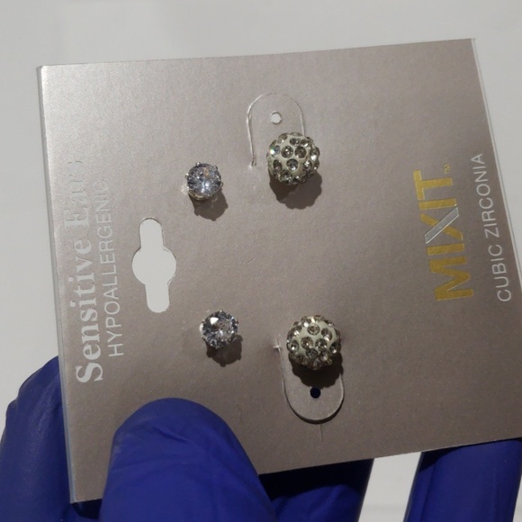 MIXIT Set of 2 Silver-tone Sparkling Crystal Stud Earrings - Women's Jewelry - Picture 6 of 8